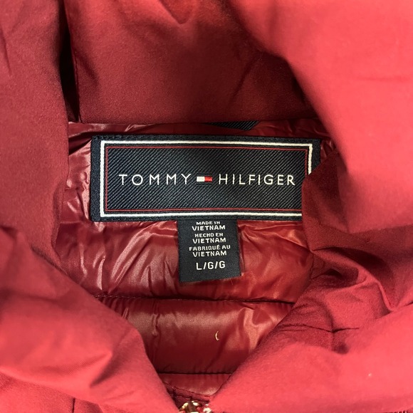 NWT Tommy Hilfiger Women's Hooded Puffer coat Burgundy Size Large - Picture 4 of 8